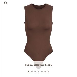 NEW SKIMS ESSENTIAL BODYSUIT XXS/XS